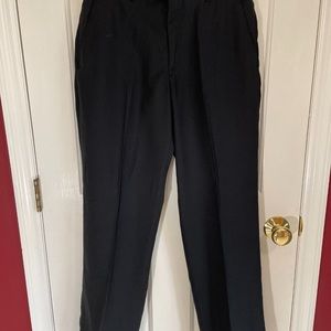 Perry Ellis Portfolio Men's slacks. BLACK. Mens size 30 x 30.classic fit